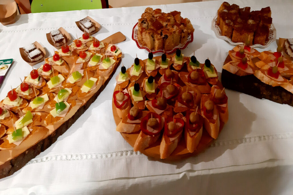 Bioway Tanja Toplak fingerfood catering kanapeji